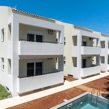 Miralis Apartments Nikiana Exterior foto